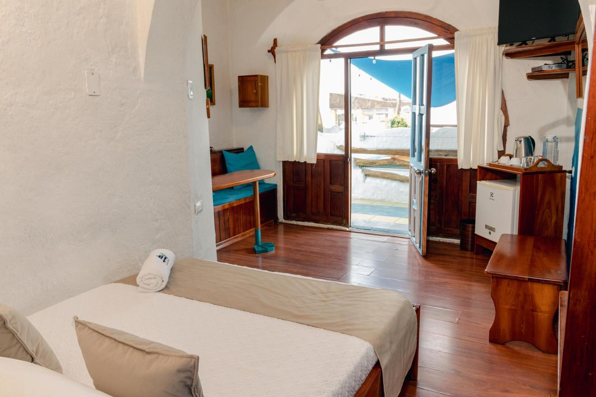 Casa Blanca Hotel *
