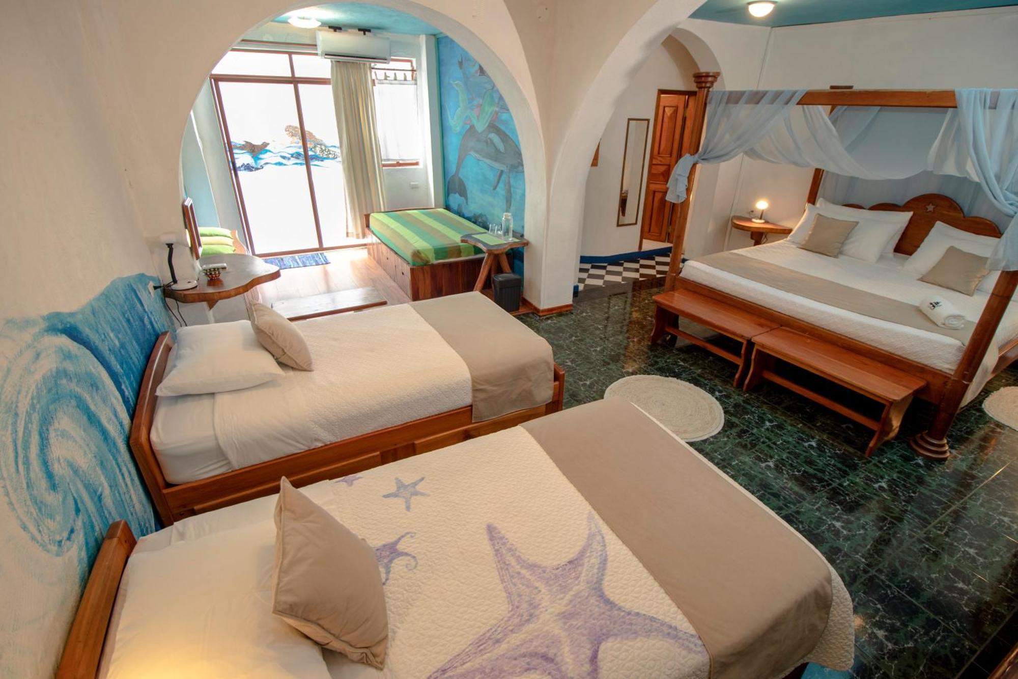 Casa Blanca Puerto Baquerizo Moreno